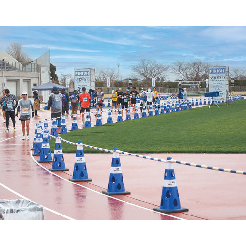 ＣＡＲ−ＢＯＹ　点滅灯設置可能タイプ（上部切り欠き加工あり）　穴あきコーン　反射イエロー　ブラック