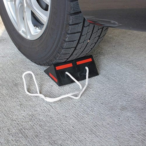 Ｍｅｌｔｅｃ　ゴム製　タイヤストッパー　２個入り　乗用車以下