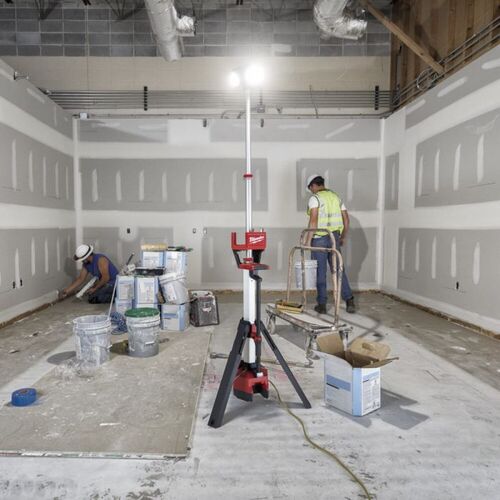 ｍｉｌｗａｕｋｅｅ　Ｍ１８　充電機能付きスタンドライト