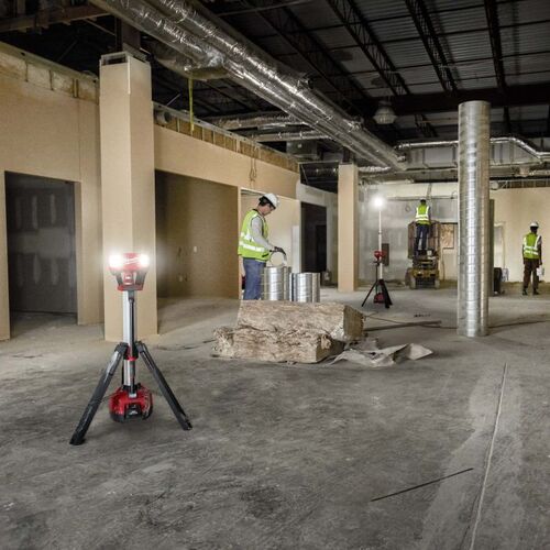 ｍｉｌｗａｕｋｅｅ　Ｍ１８　充電機能付きスタンドライト