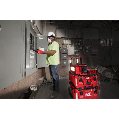 ｍｉｌｗａｕｋｅｅ　Ｍ１８　ＰＡＣＫＯＵＴ　充電機能付きエリアライト