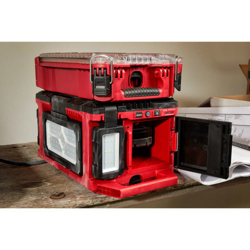 ｍｉｌｗａｕｋｅｅ　Ｍ１８　ＰＡＣＫＯＵＴ　充電機能付きエリアライト