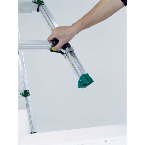 アルインコ　伸縮脚付き専用脚立（踏ざん幅６０ｍｍ・各脚４４１ｍｍ伸縮）　天板高さ２．７６〜３．２０ｍ