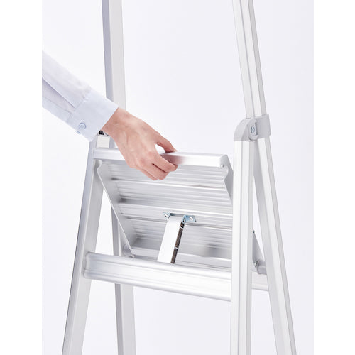 ハセガワ　天板幅広上枠付きアルミ踏台　ＳＲＡ型　３段（１７８９６）