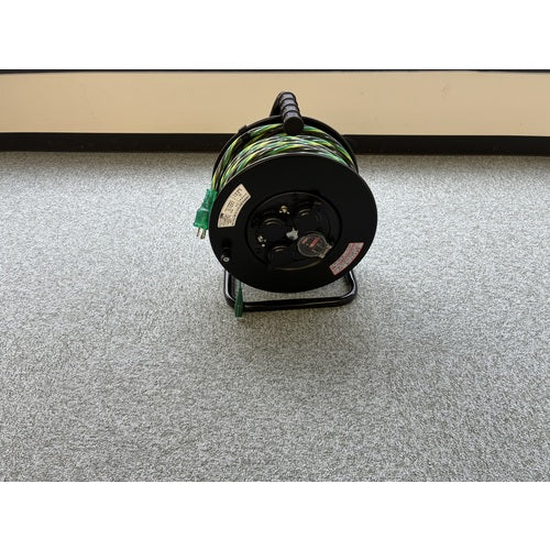 ＴＲＵＳＣＯ　光るドラムリール　防雨防塵型１００Ｖ　温度センサー付　アース付　過負荷漏電保護兼用ブレーカー付　３０ｍ